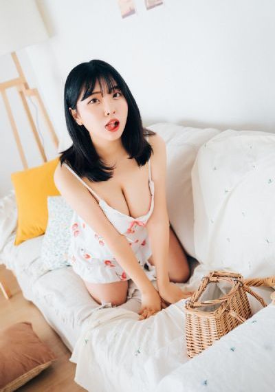 美女被男人扒开腿猛免费视频