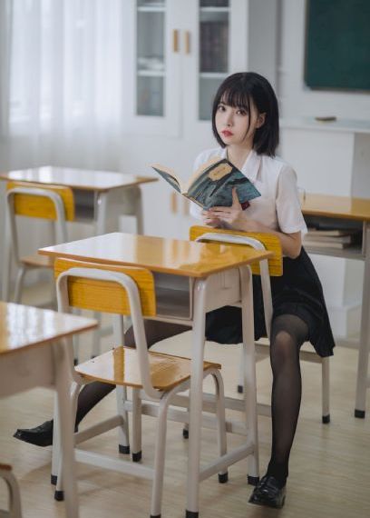 八面玲珑的申小姐